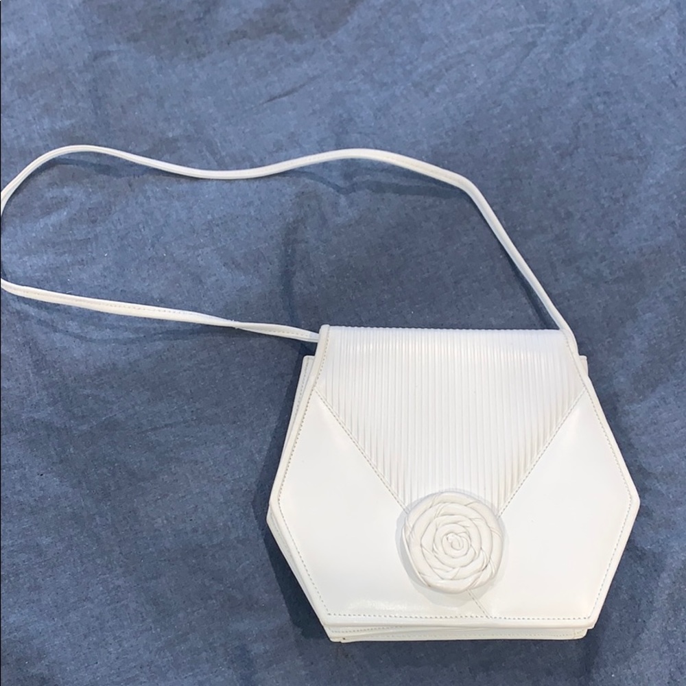 Susan Gail Shoulder Bag